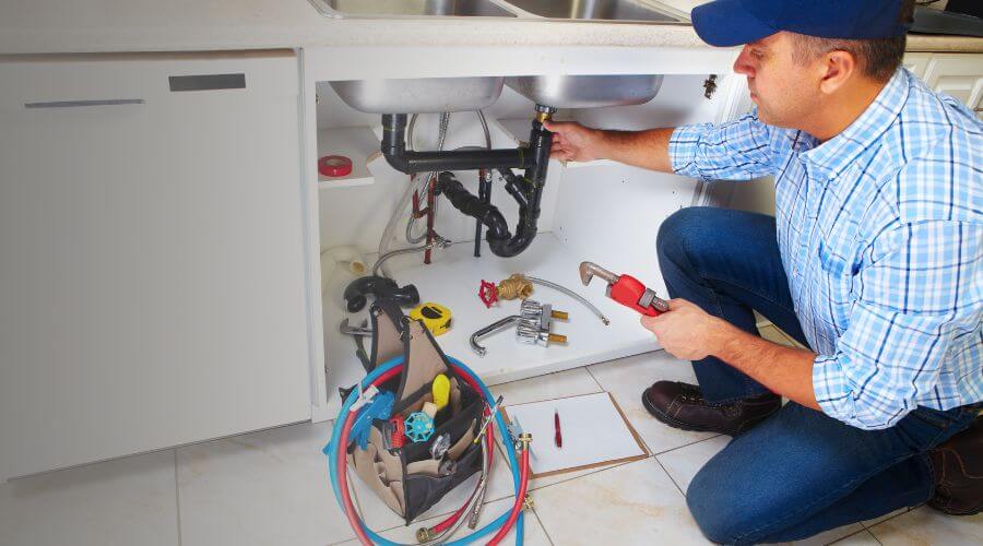 Expert burst pipe repair services in Williamsville, MO